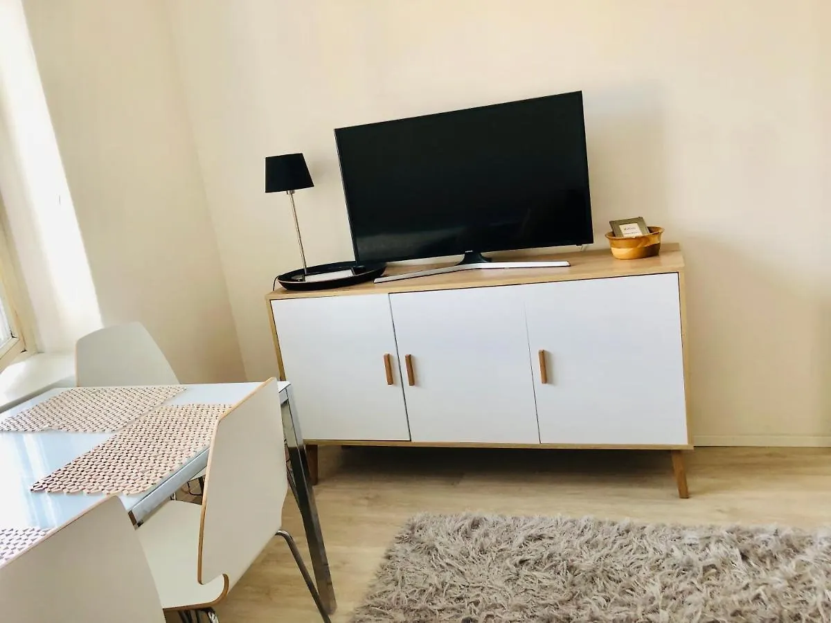Scandinavian Desing Home 37 City Center In Kamppi Helsinki